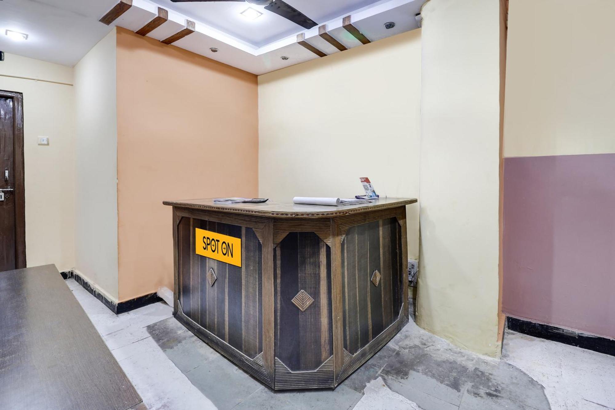 Spot On Hotel Sai Ashirwad Residency Hyderabad Exterior photo